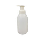 Peの白は泡ポンプ手のSanitizer Odmのプラスティック容器のびんをごしごし洗う